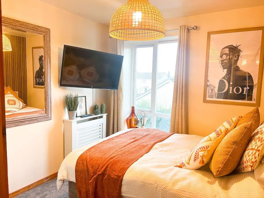 Artistic Stunning Apartment City View Londonderry Εξωτερικό φωτογραφία
